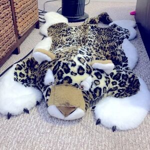 Y2K cheetah rug